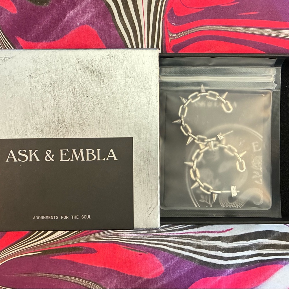 ASK & EMBLA Silver Spike Hoop Earrings - Picture 4 of 4